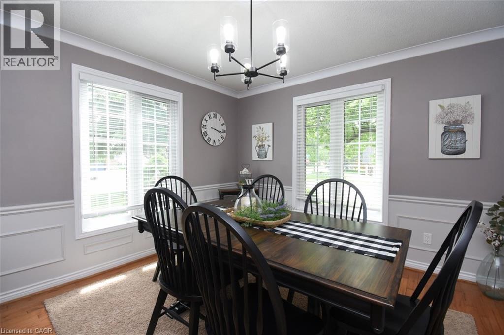 4-bedroom home for sale at 24 SHAW Street, Caledonia ON · photo 10 of 44