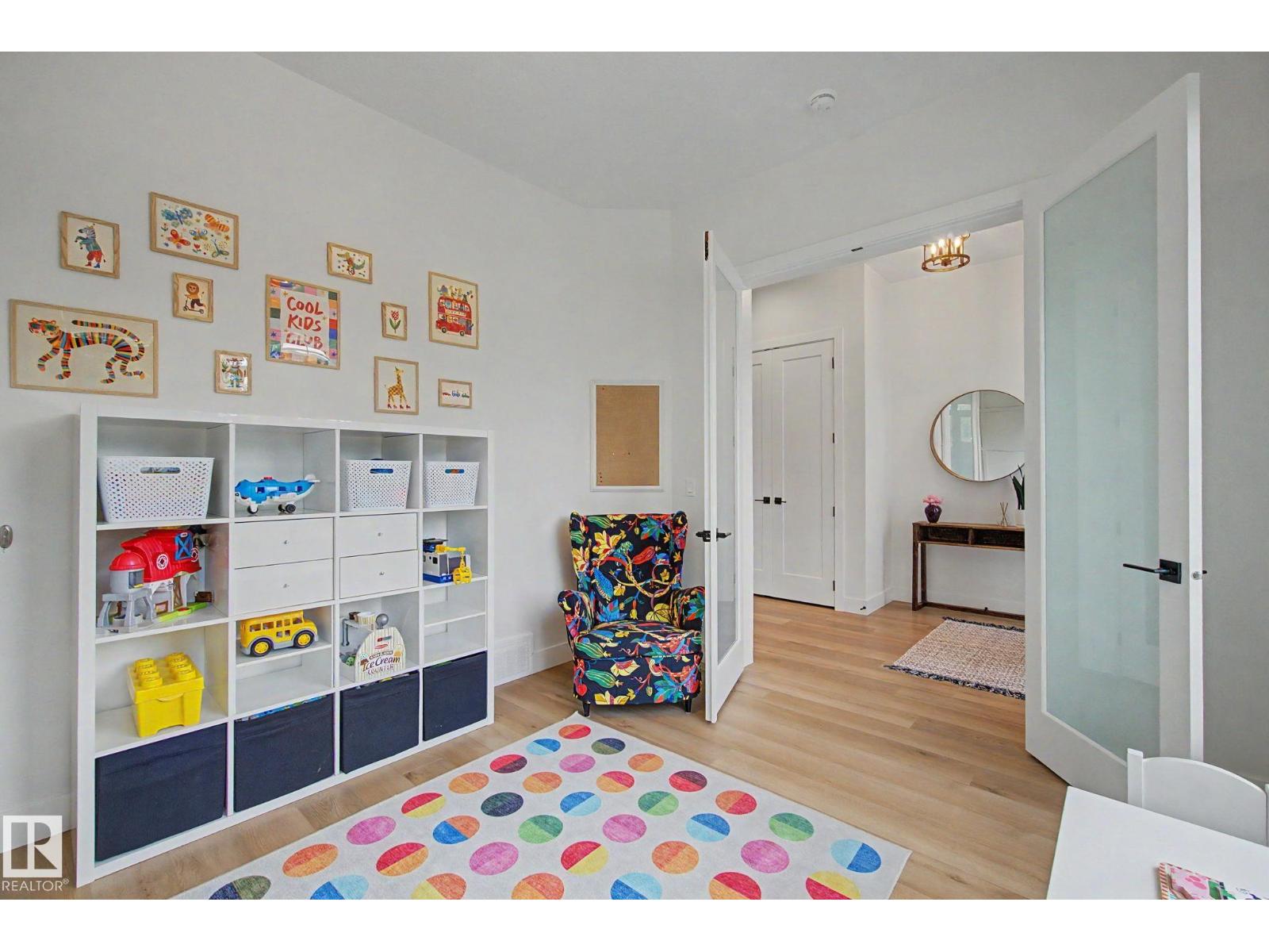 14711 88 AV NW - 14