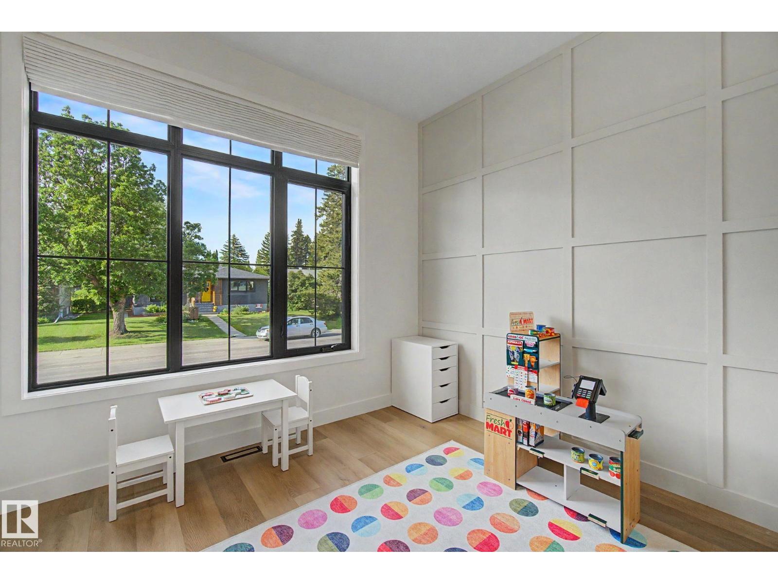 14711 88 AV NW - 15