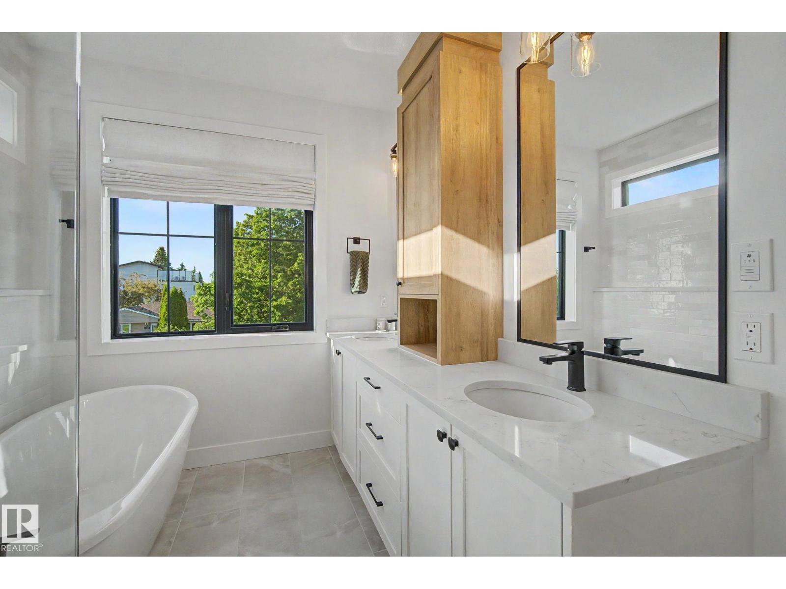 14711 88 AV NW - 20