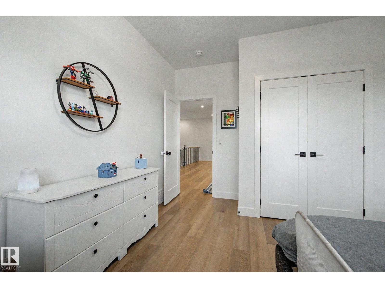 14711 88 AV NW - 24