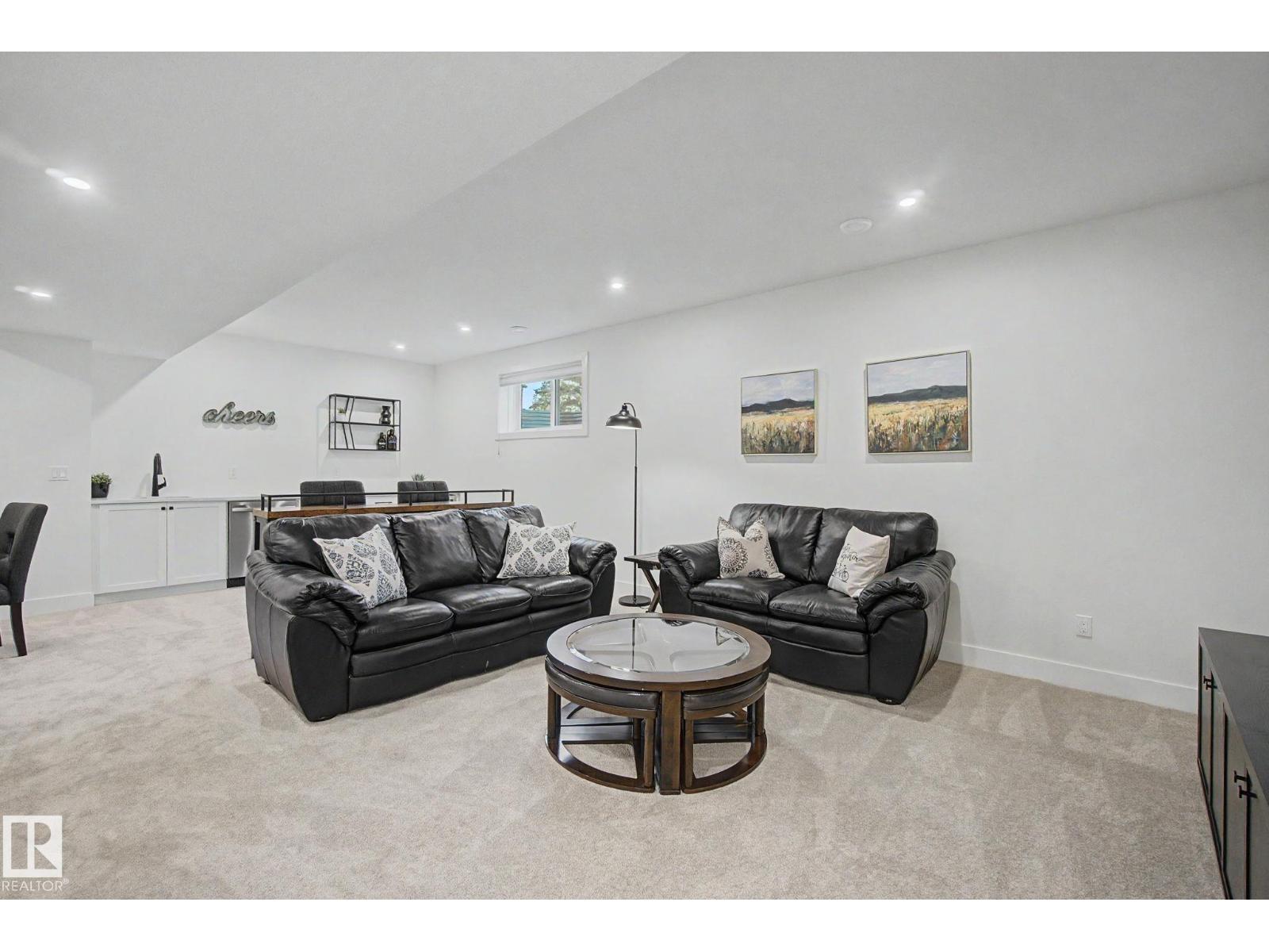 14711 88 AV NW - 33