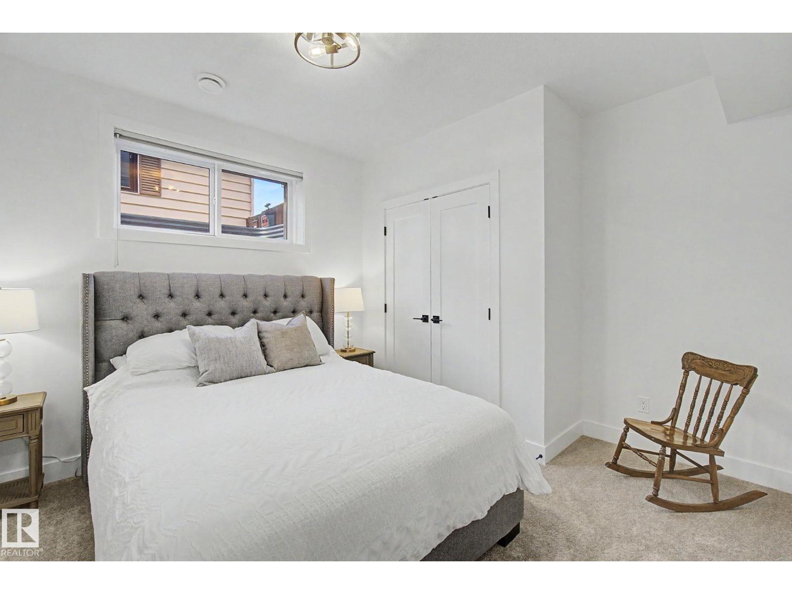 14711 88 AV NW - 38
