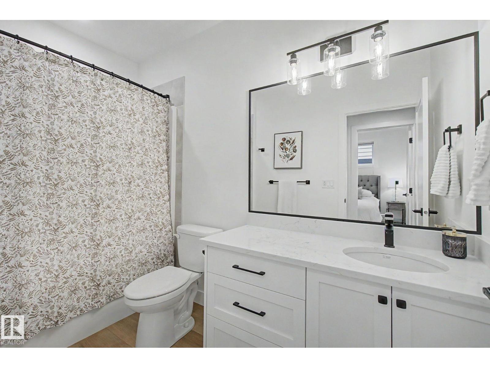 14711 88 AV NW - 40