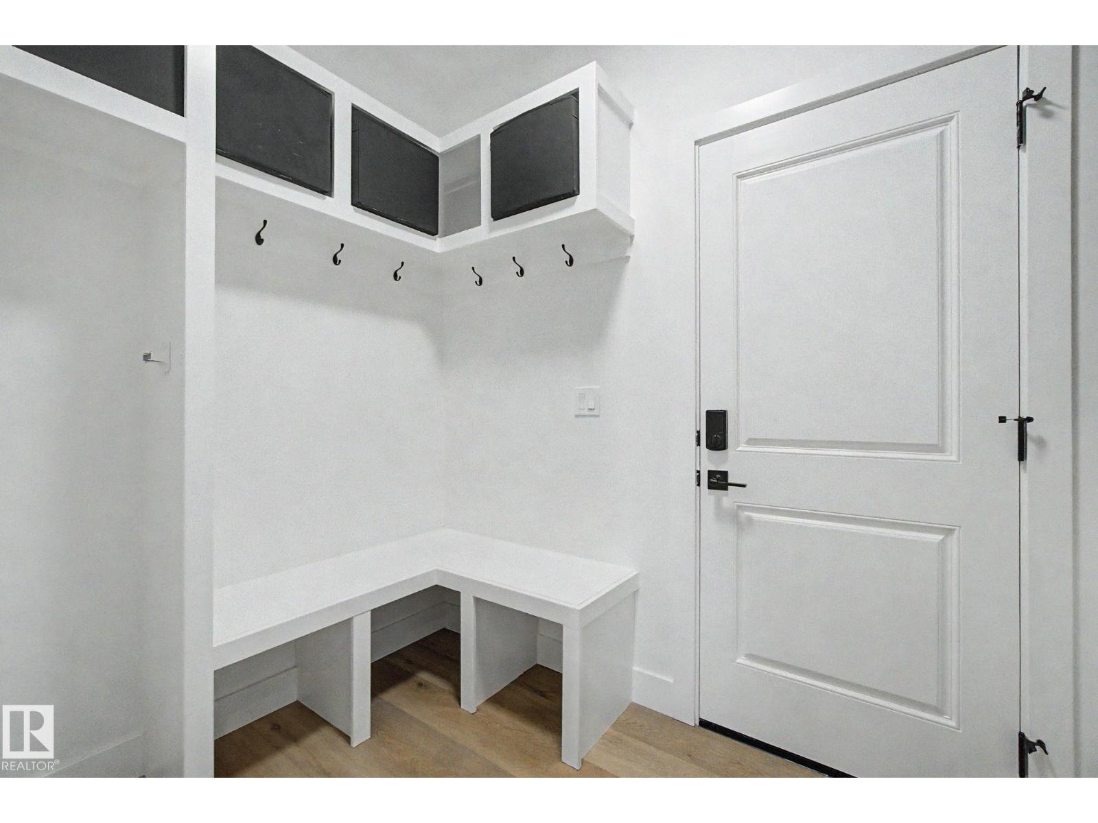 14711 88 AV NW - 41