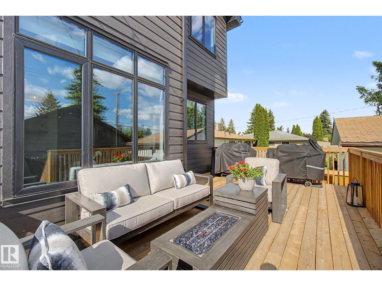 14711 88 AV NW - 42