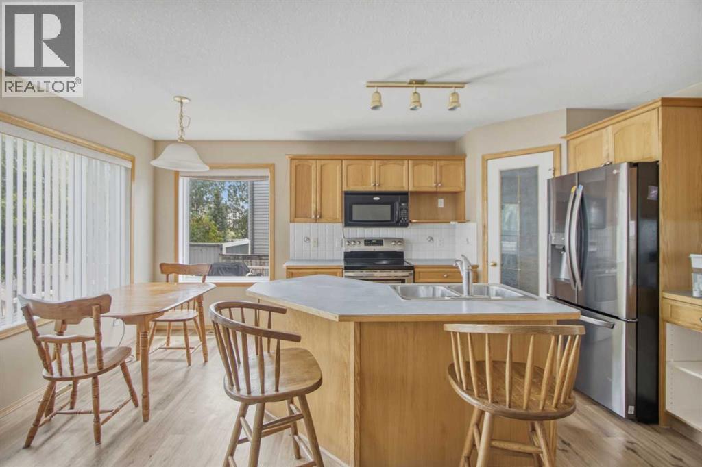 88 Willowbrook Crescent NW — photo 10