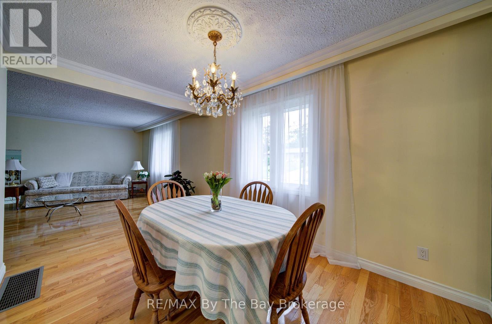 93 FREDERICK DR S/S DRIVE - 12
