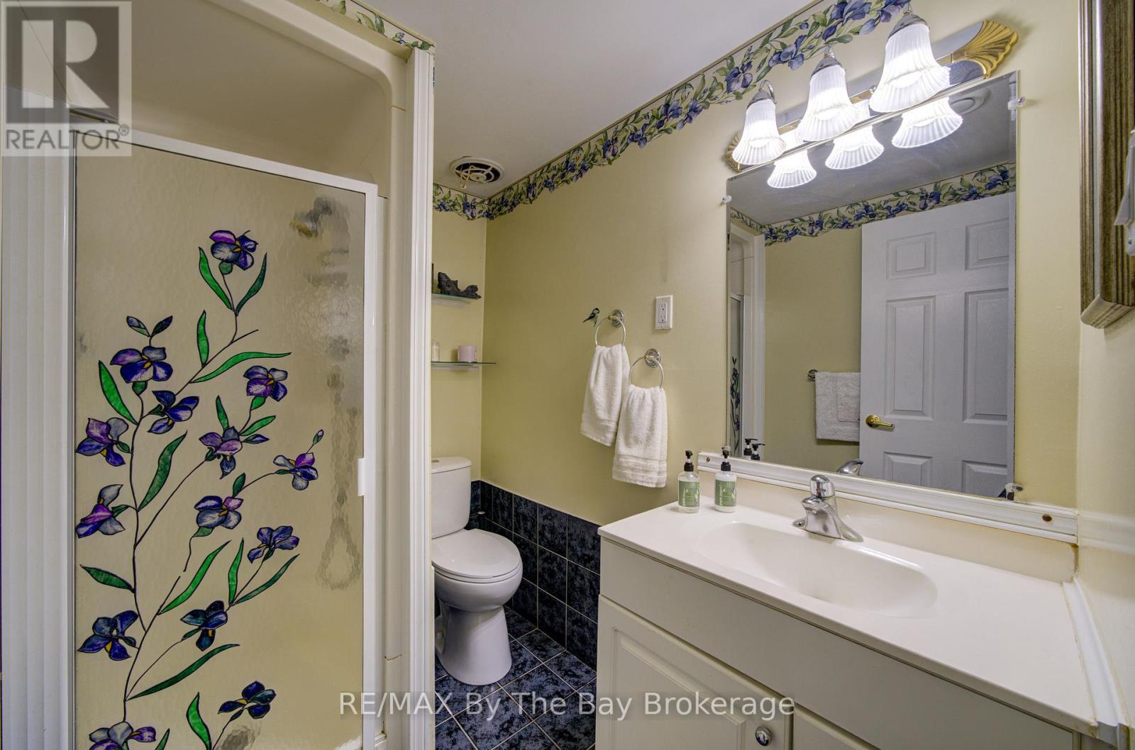 93 FREDERICK DR S/S DRIVE - 31
