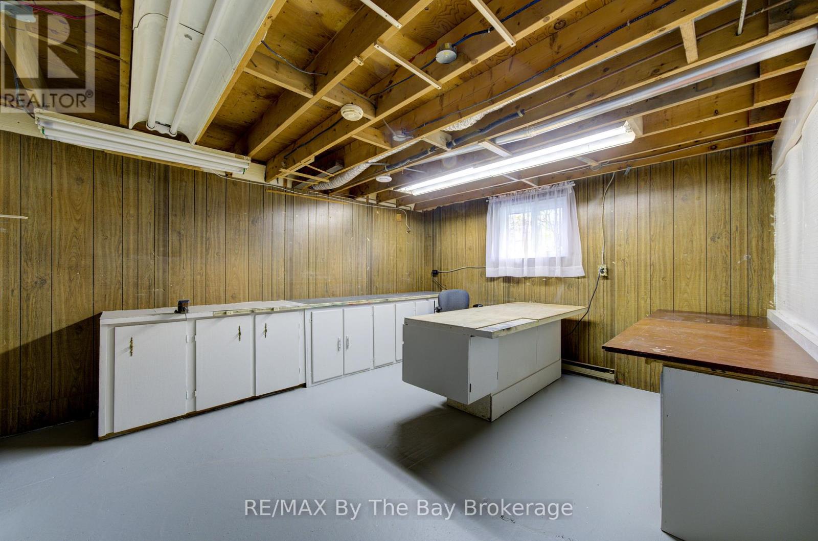 93 FREDERICK DR S/S DRIVE - 34