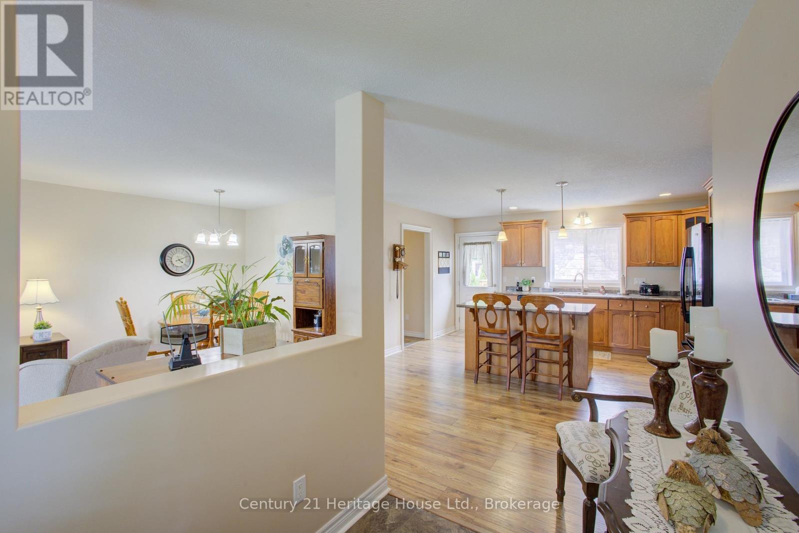 467 WILLIAM STREET N - Image 7