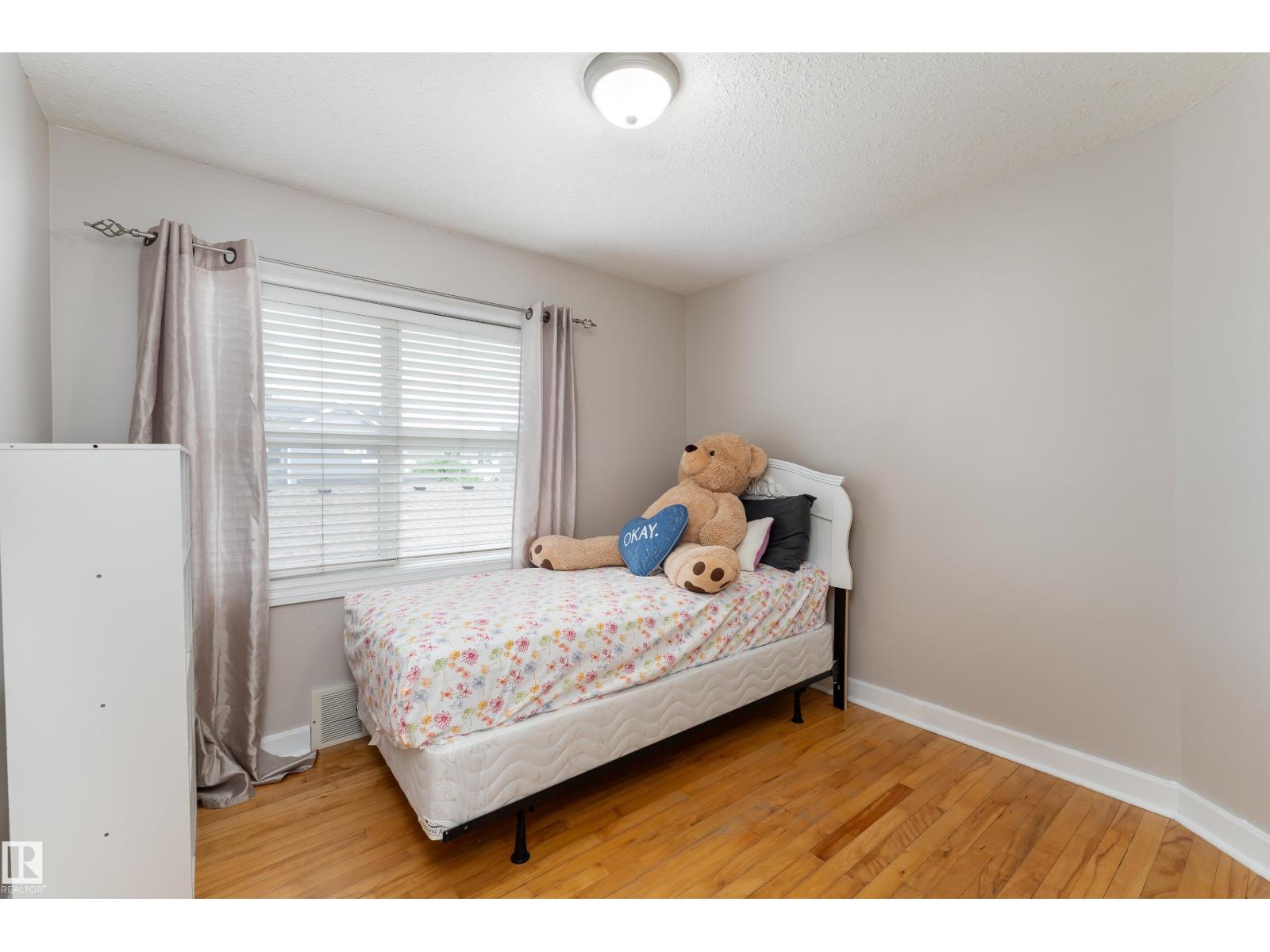 10008 144 AVE NW — photo 9