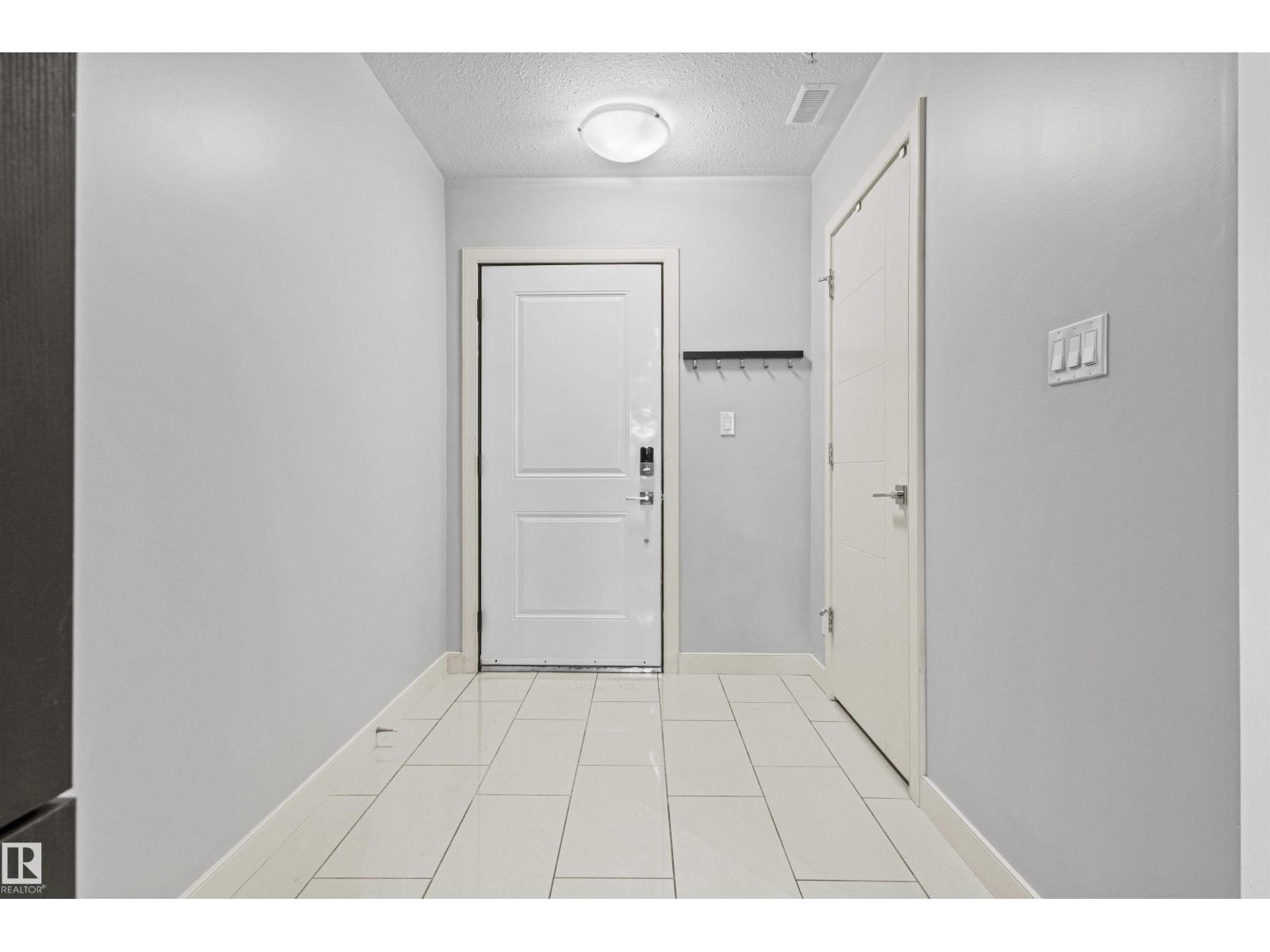 #318 10811 72 AV NW — photo 27