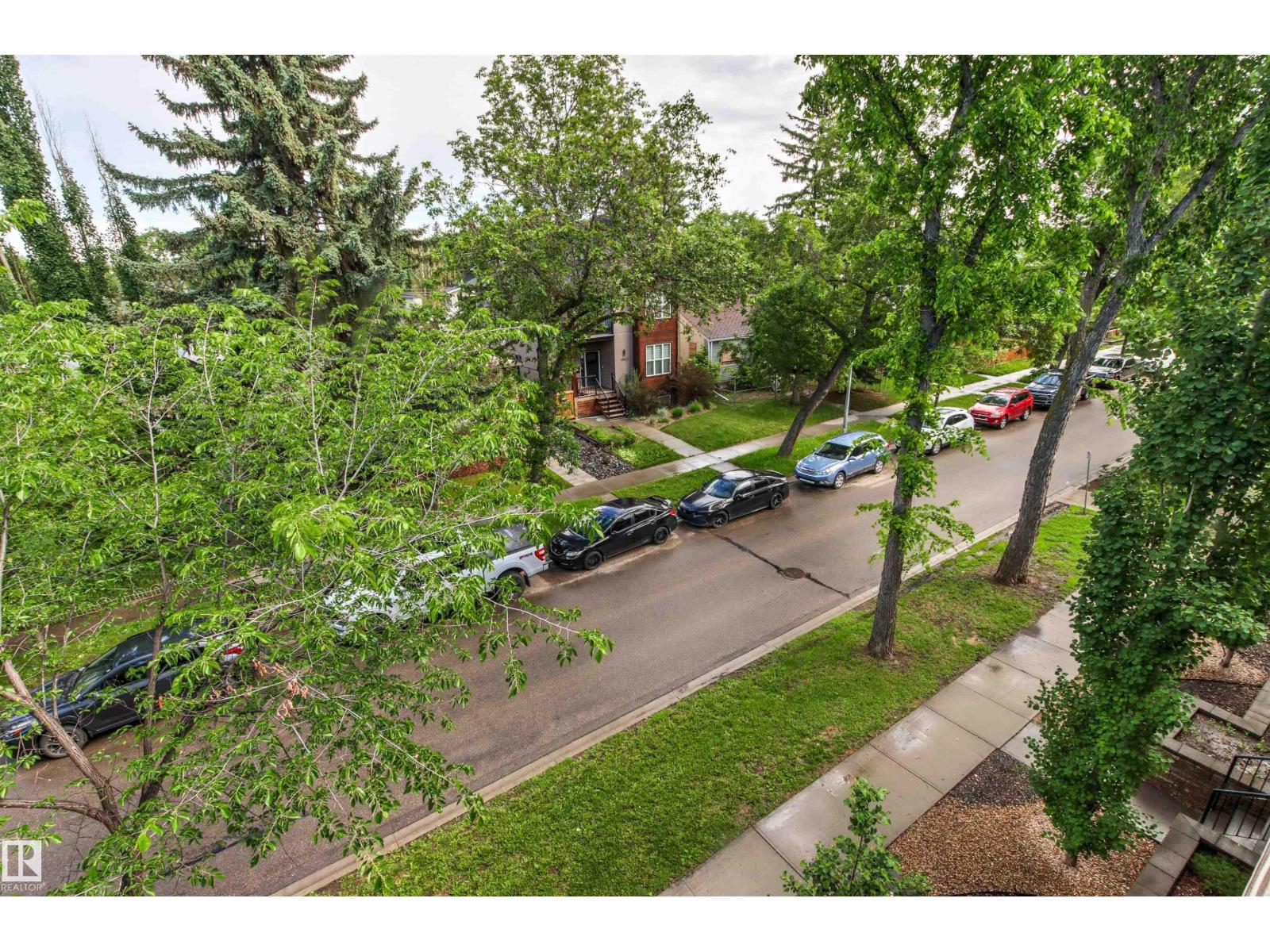 #318 10811 72 AV NW — photo 35