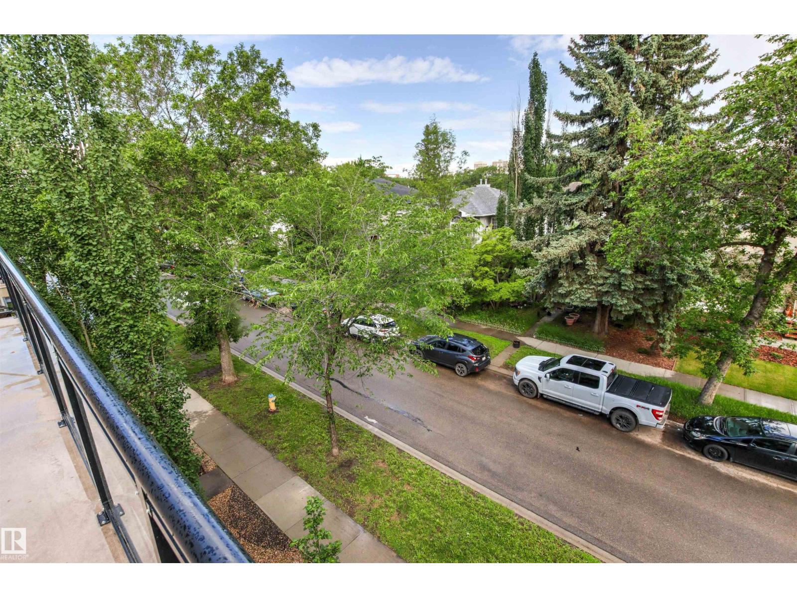 #318 10811 72 AV NW — photo 36