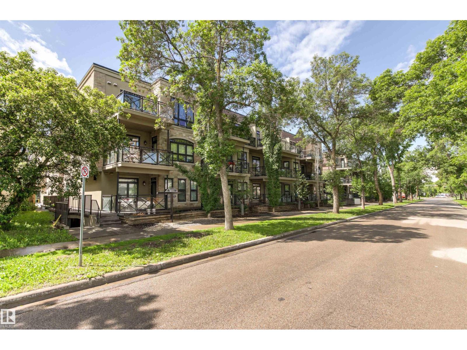 #318 10811 72 AV NW — photo 37