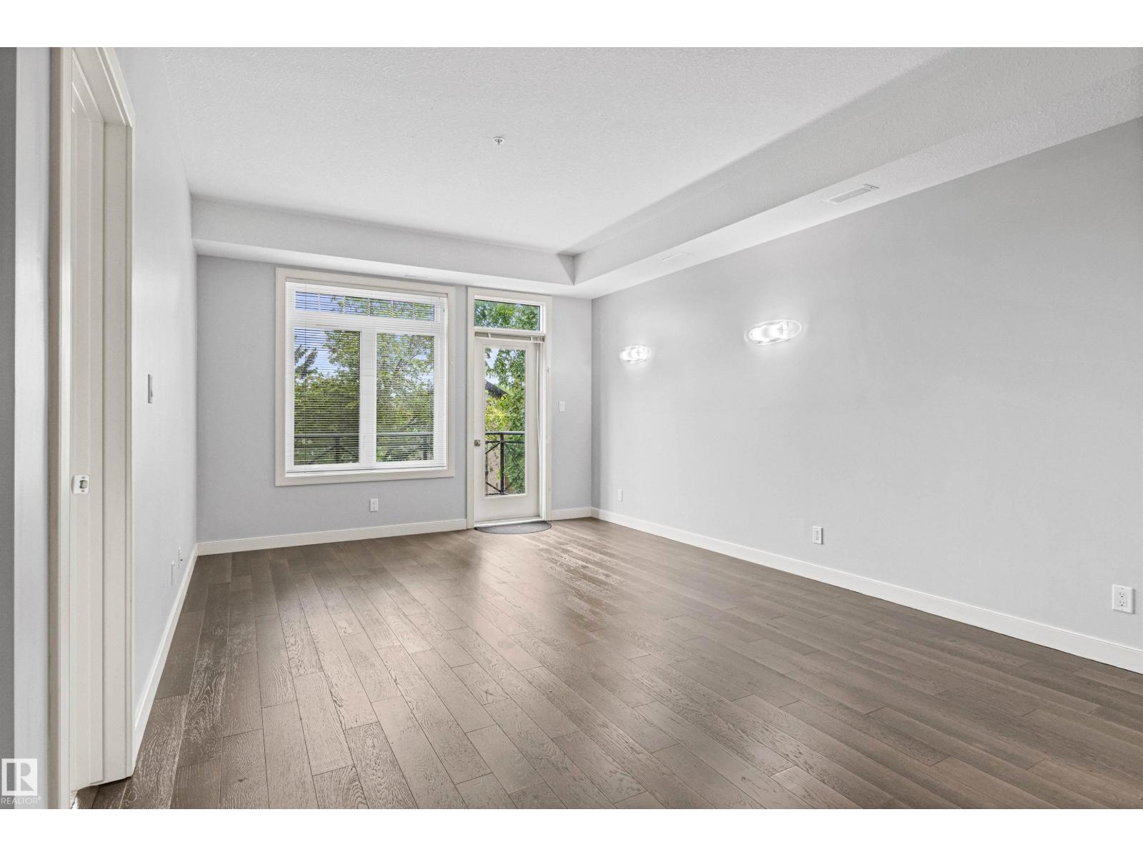 #318 10811 72 AV NW — photo 9