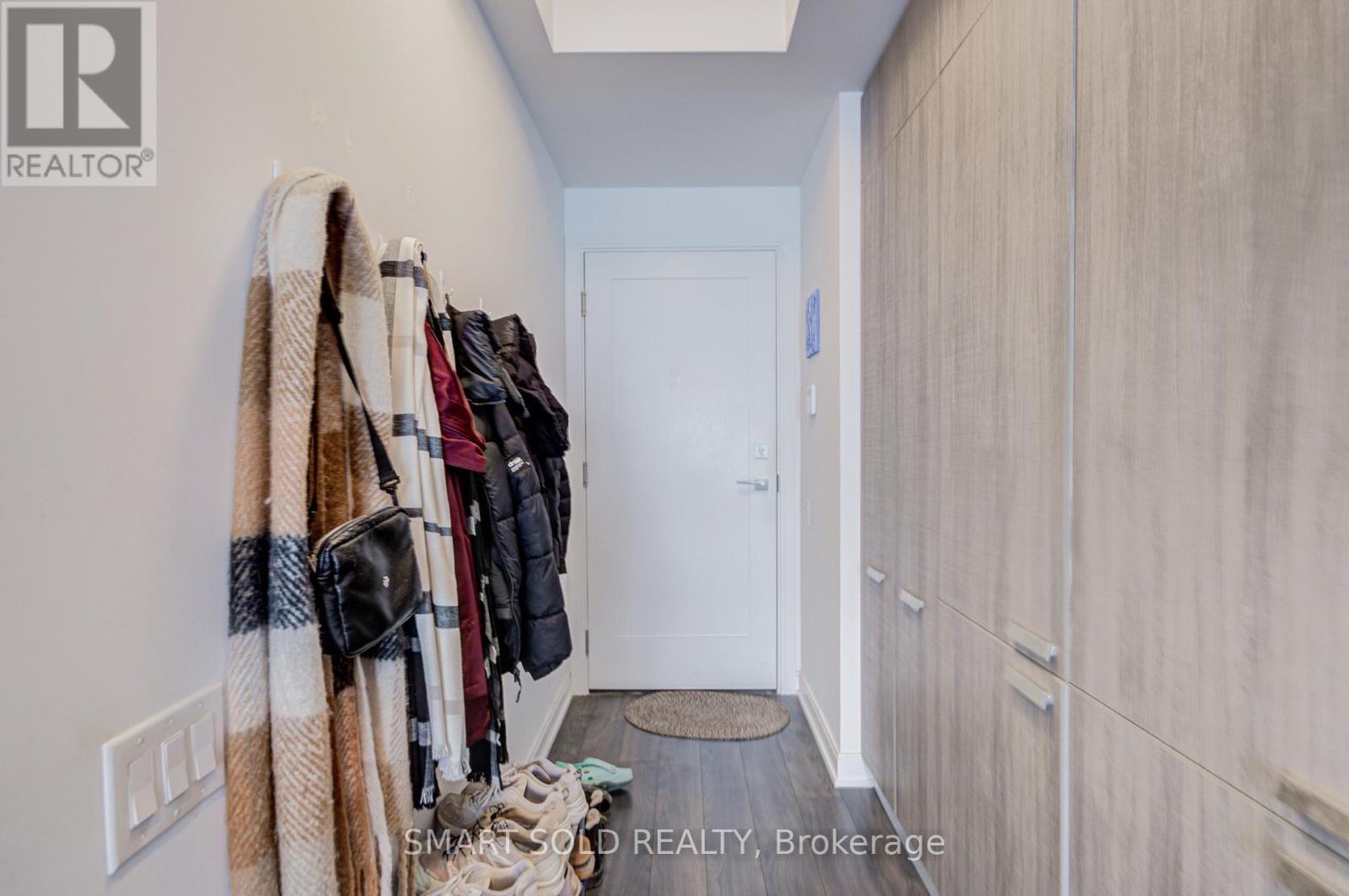 #2909 50 CHARLES STREET E - 12