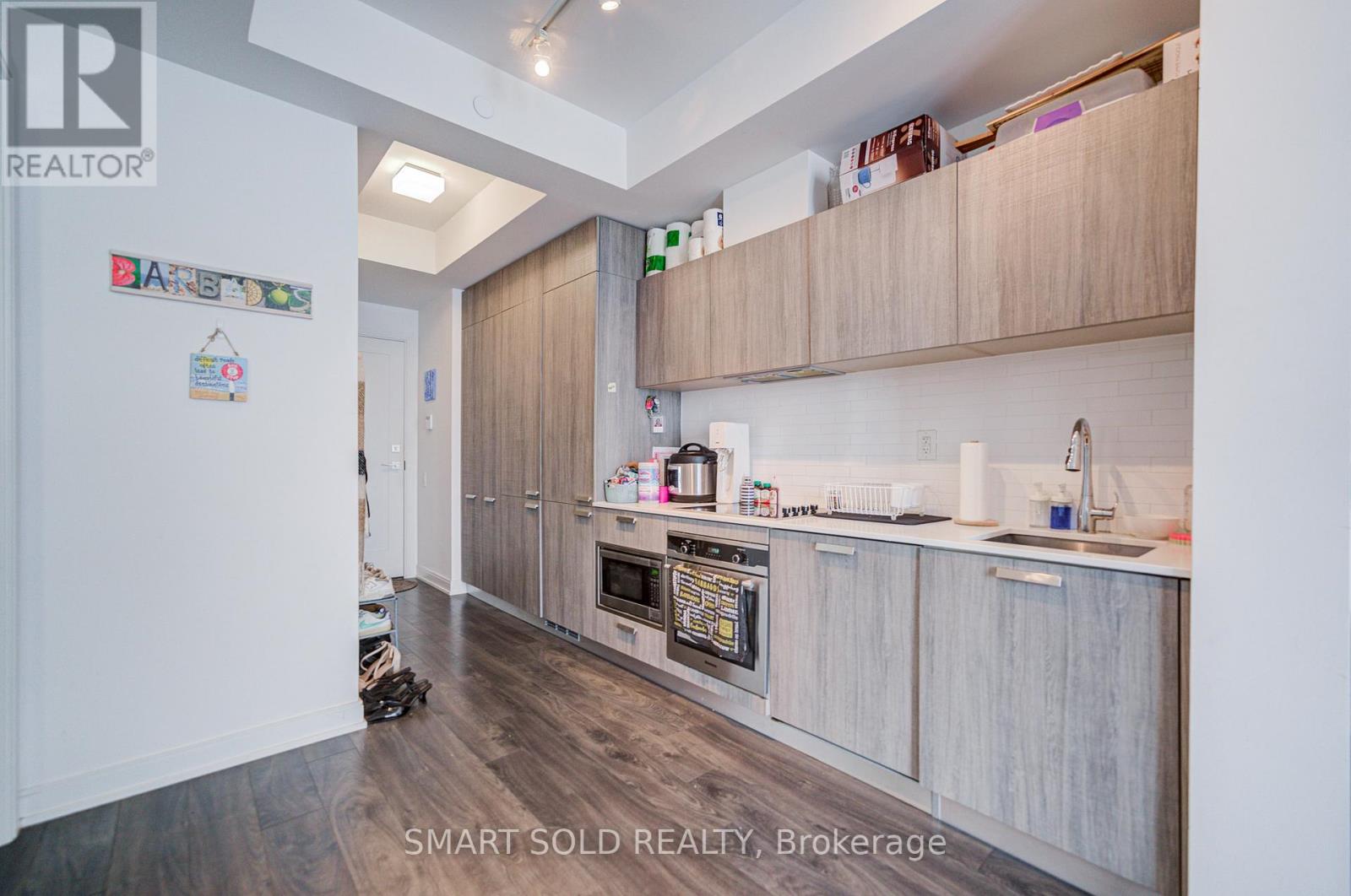#2909 50 CHARLES STREET E - 16