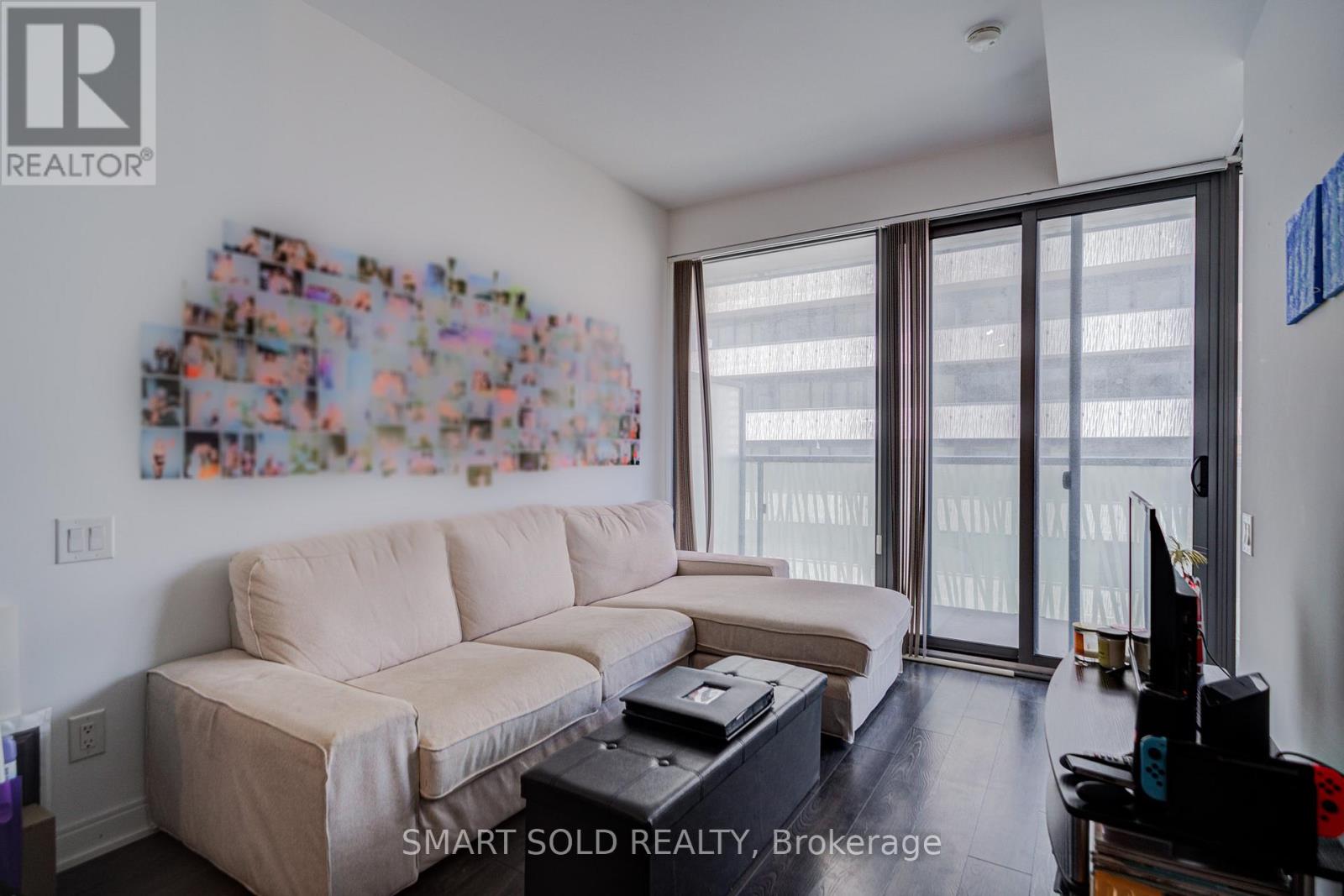 #2909 50 CHARLES STREET E - 21