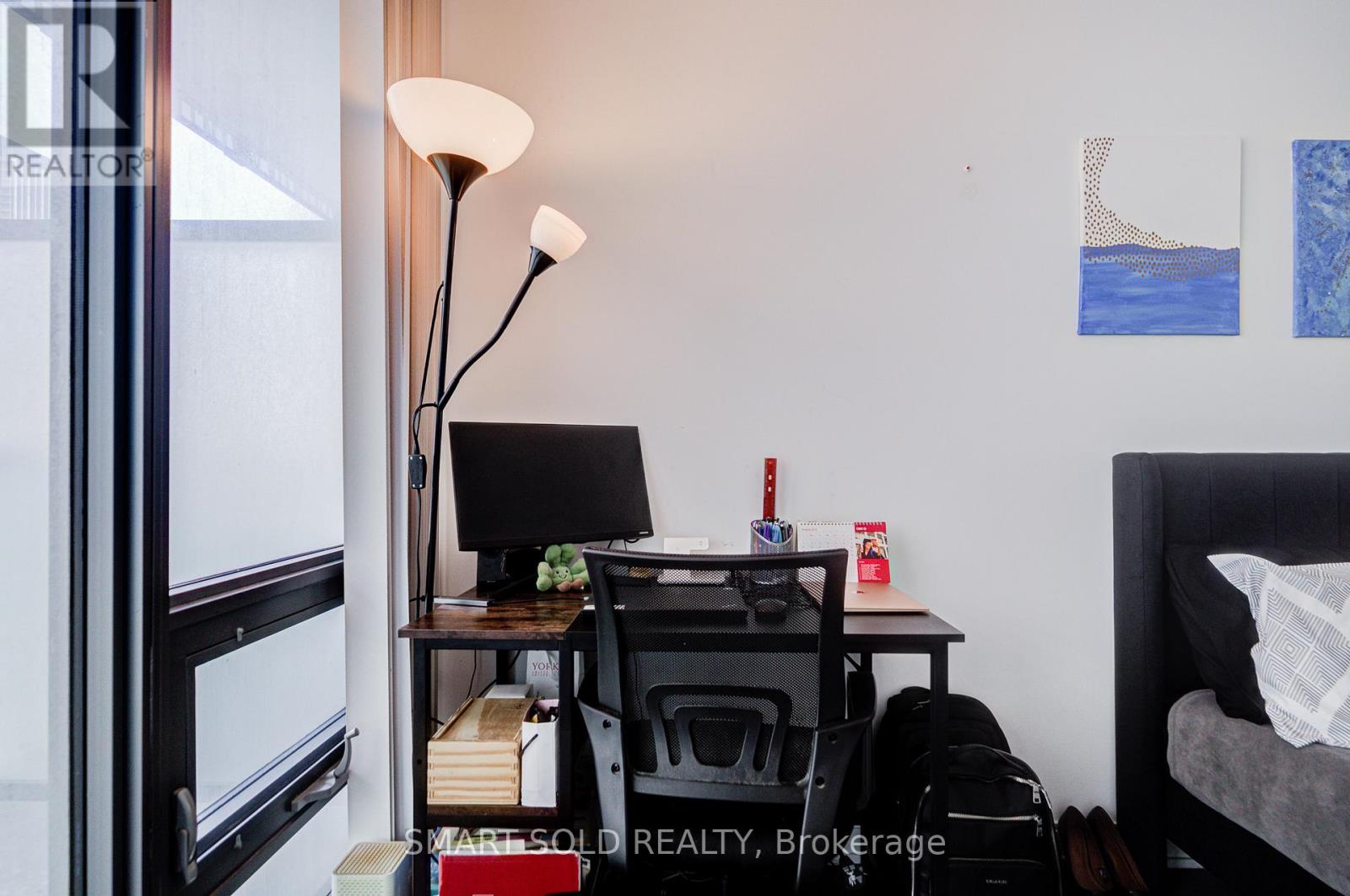 #2909 50 CHARLES STREET E - 26