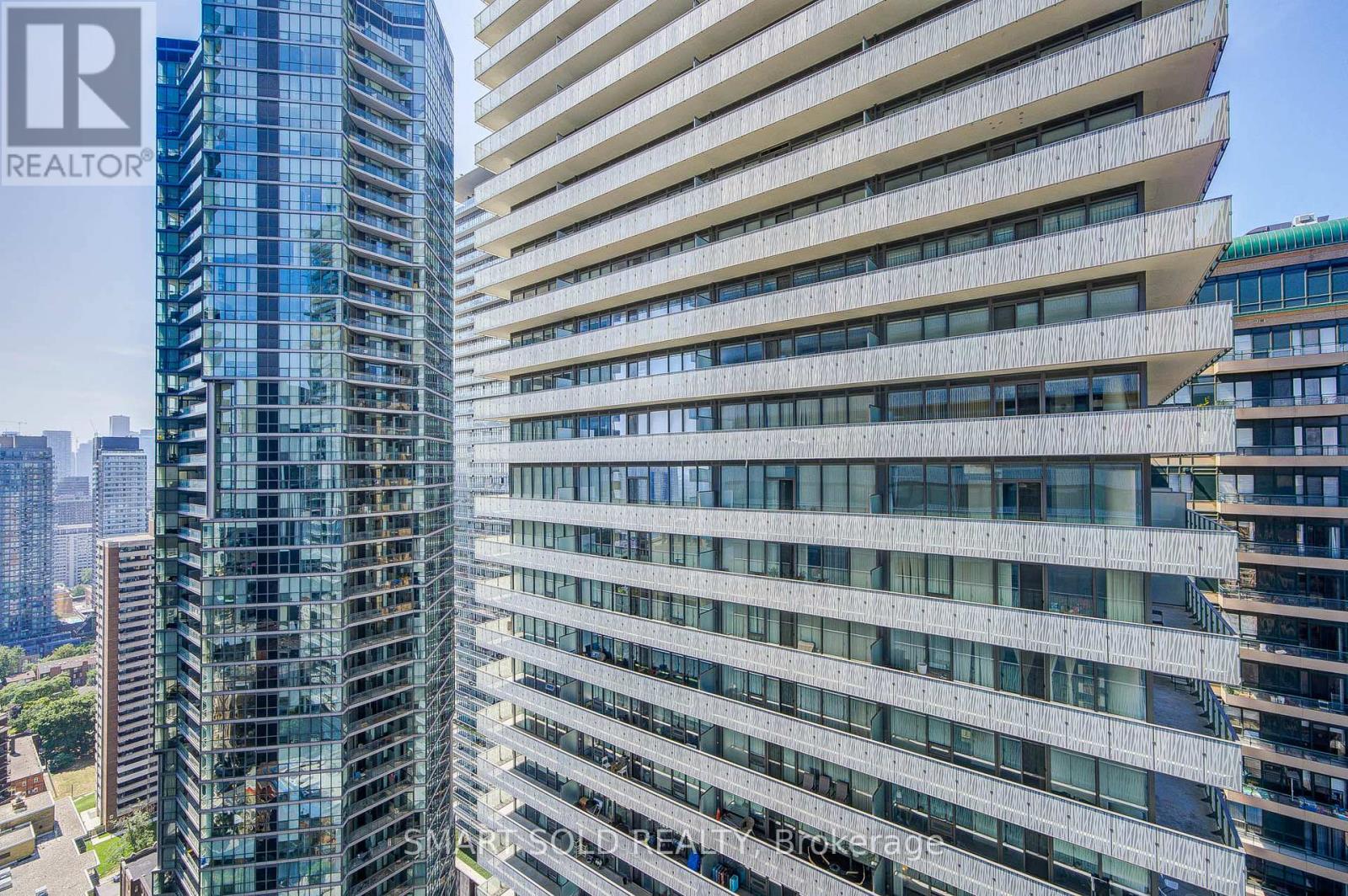 #2909 50 CHARLES STREET E - 35