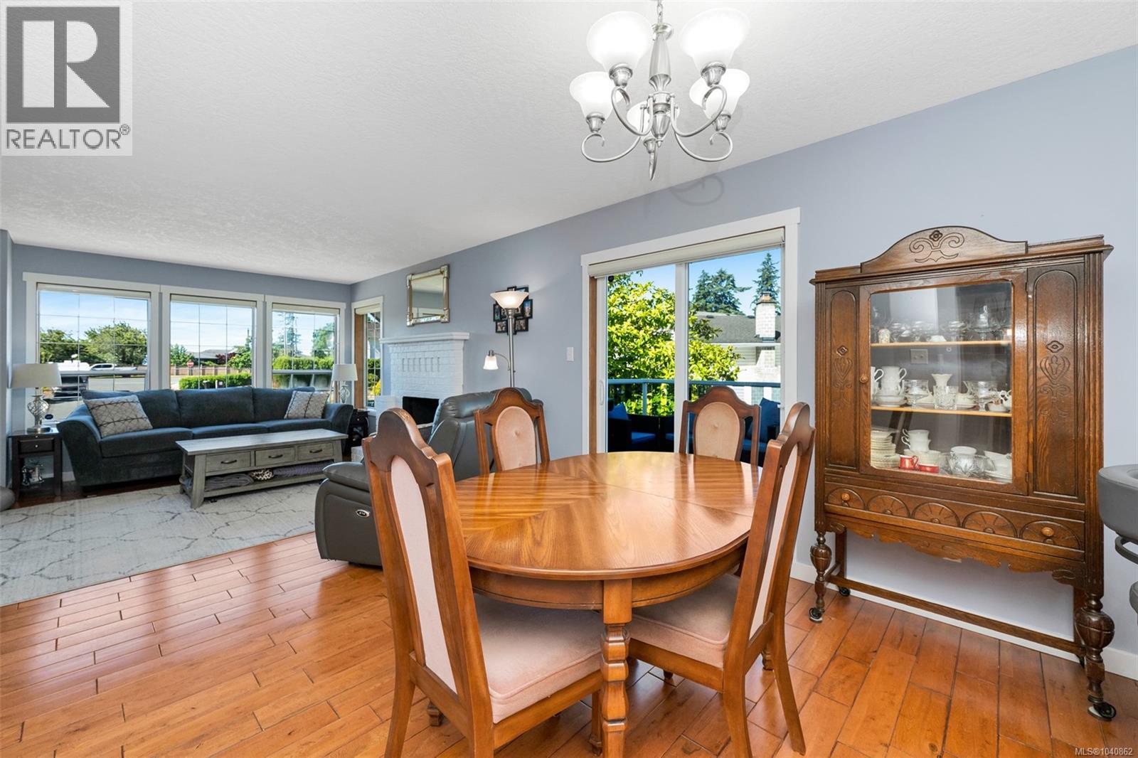  3371 Billhirst Place, Colwood