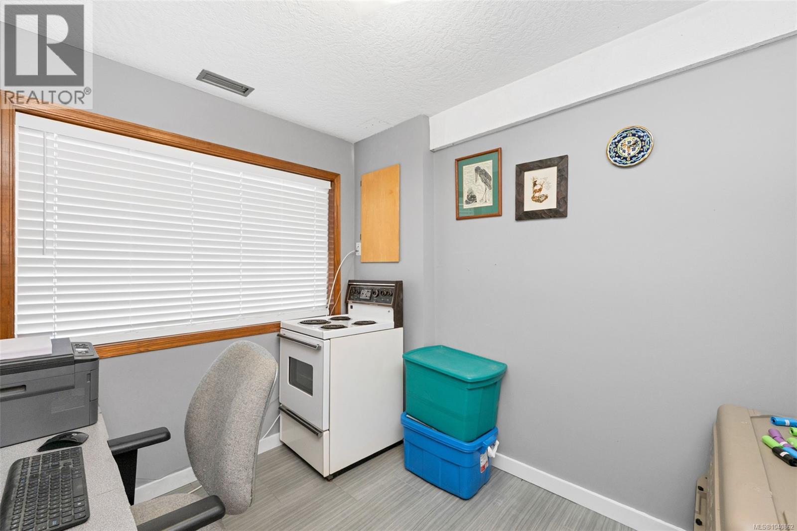  3371 Billhirst Place, Colwood