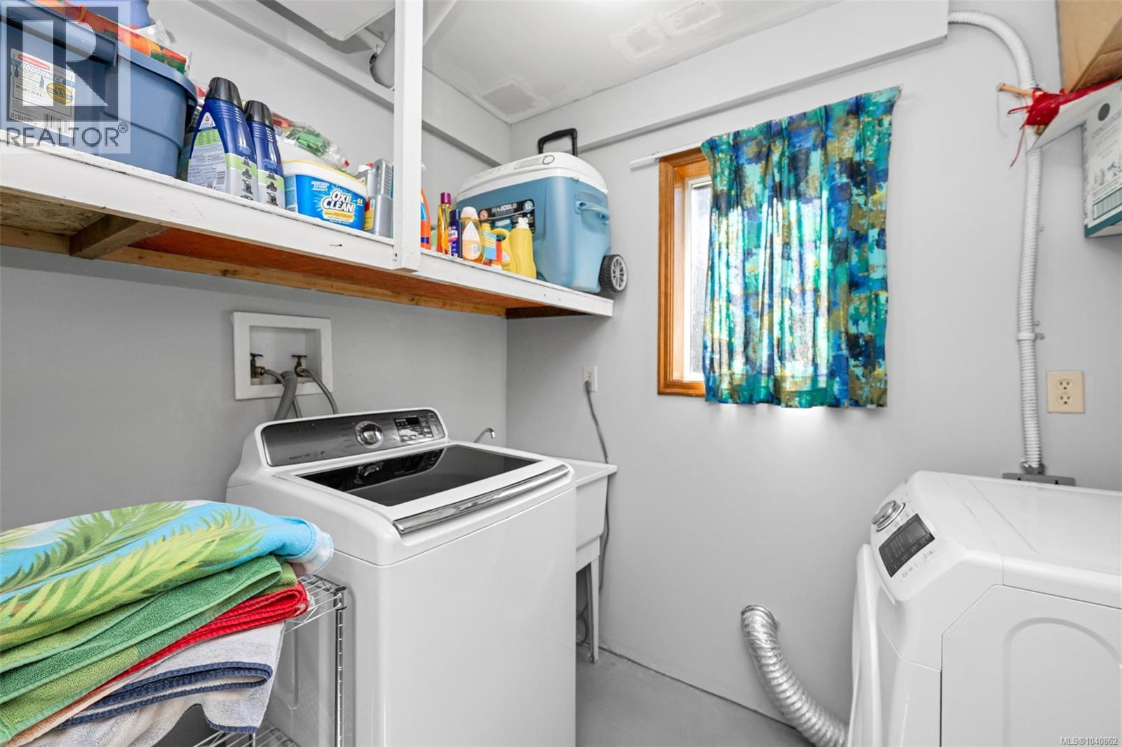  3371 Billhirst Place, Colwood