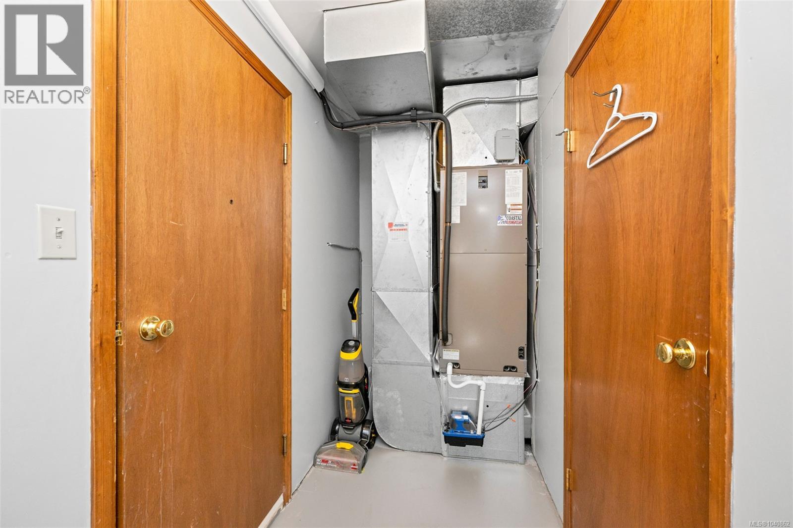  3371 Billhirst Place, Colwood