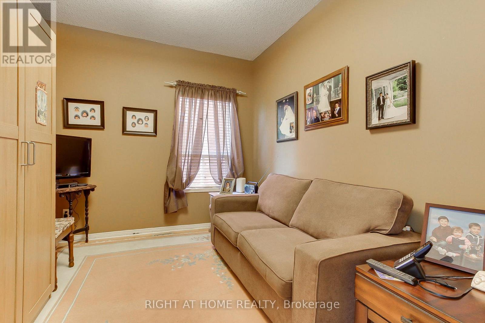 101 OLD COLONY ROAD - 22