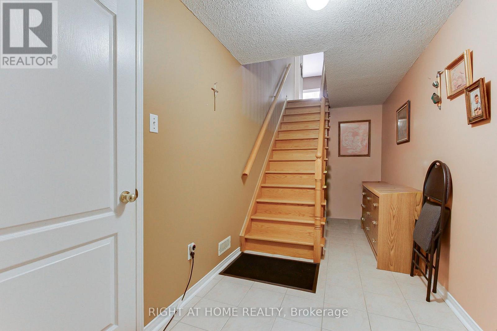 101 OLD COLONY ROAD - 24