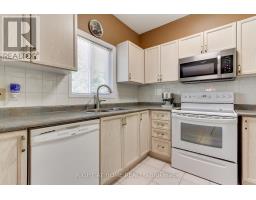 101 Old Colony Road, Richmond Hill, ON L4E3X2 Photo 9