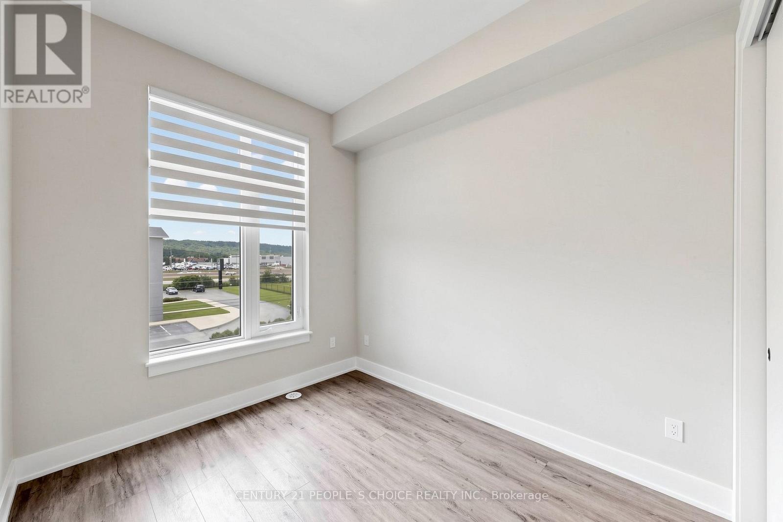 72 WINDWARD DRIVE - 31
