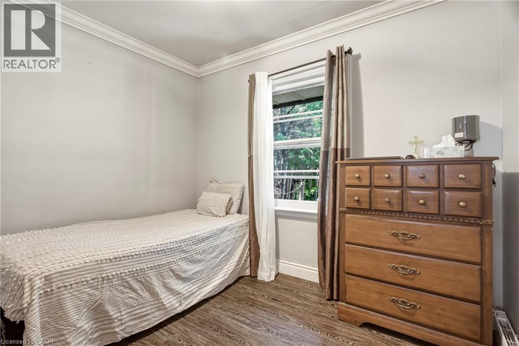 32 CLOSE Avenue - 24
