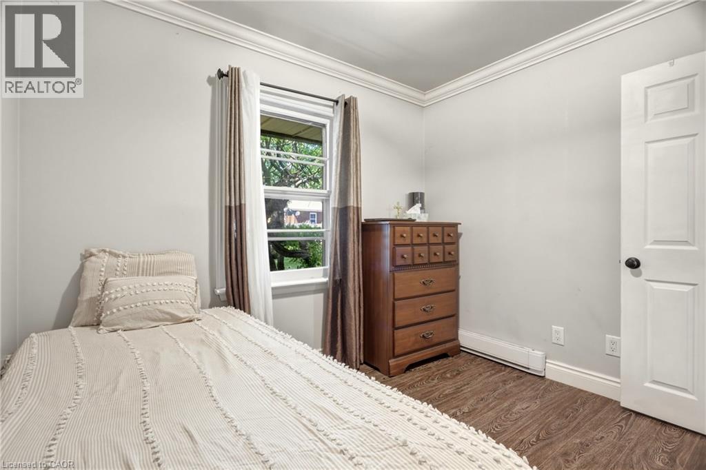 32 CLOSE Avenue - 25