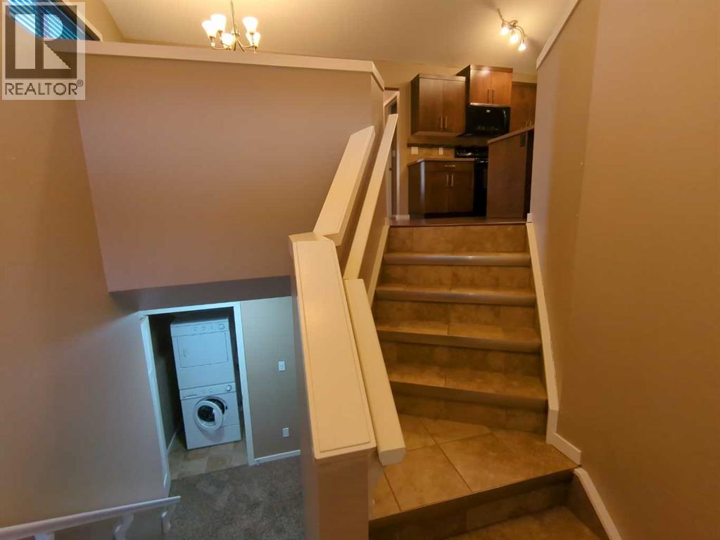 144 Mt Sundial Court W - 3