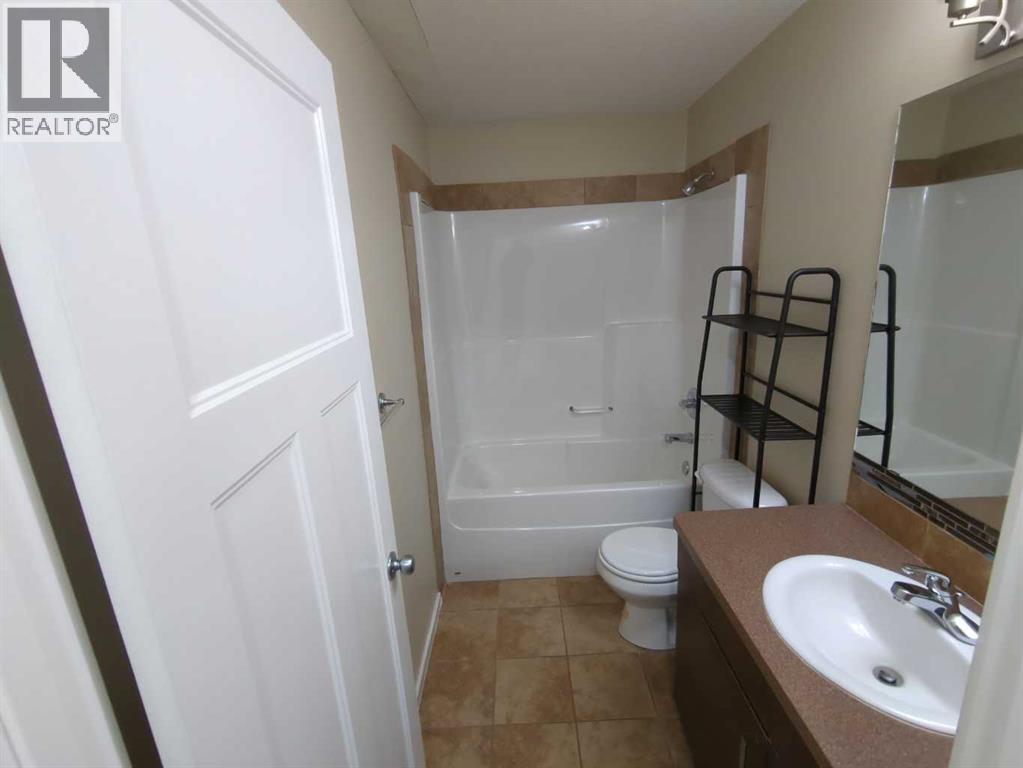 144 Mt Sundial Court W - 23