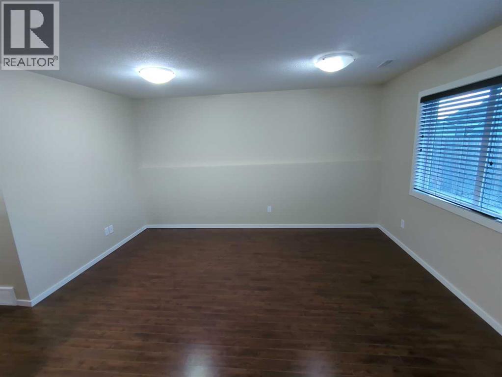 144 Mt Sundial Court W - 18