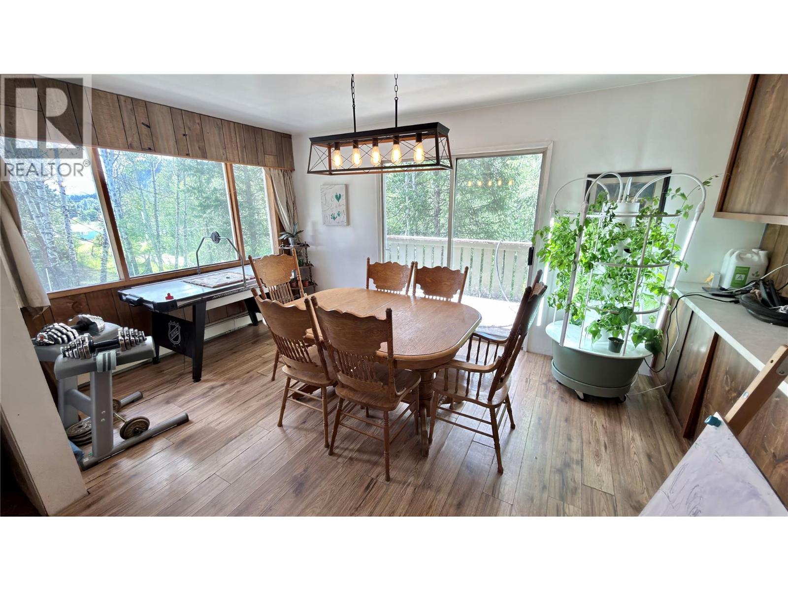 550 Strathmore Avenue - 24