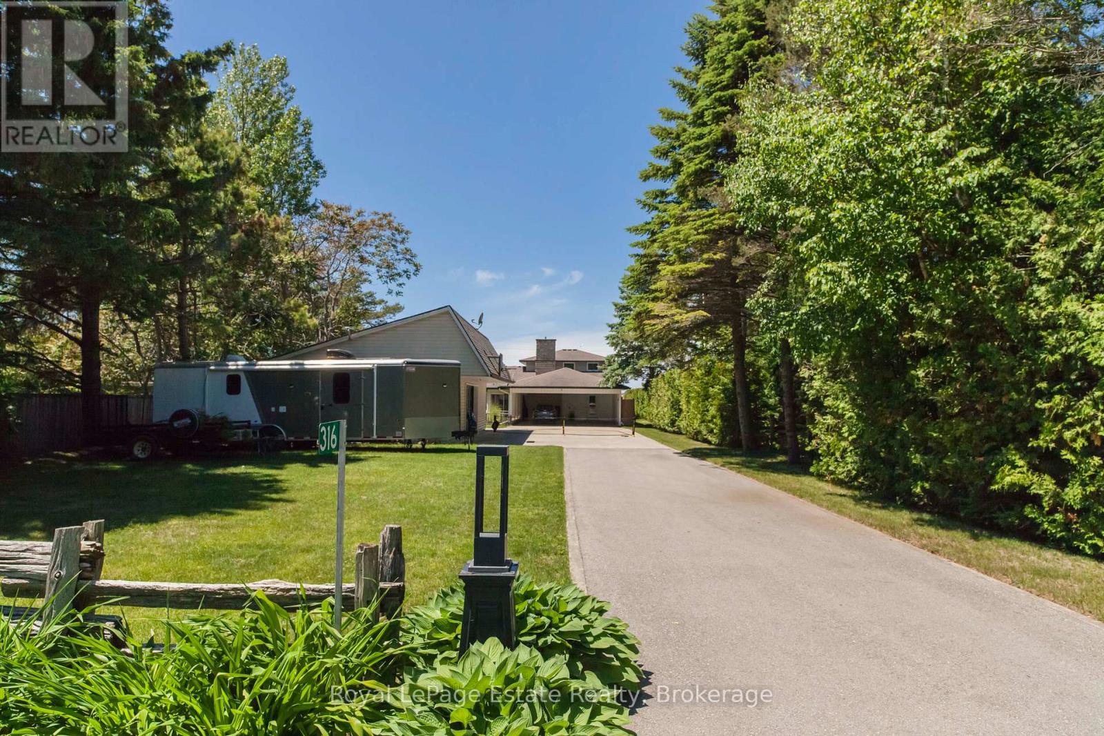 319 LAKESHORE BOULEVARD N - 5