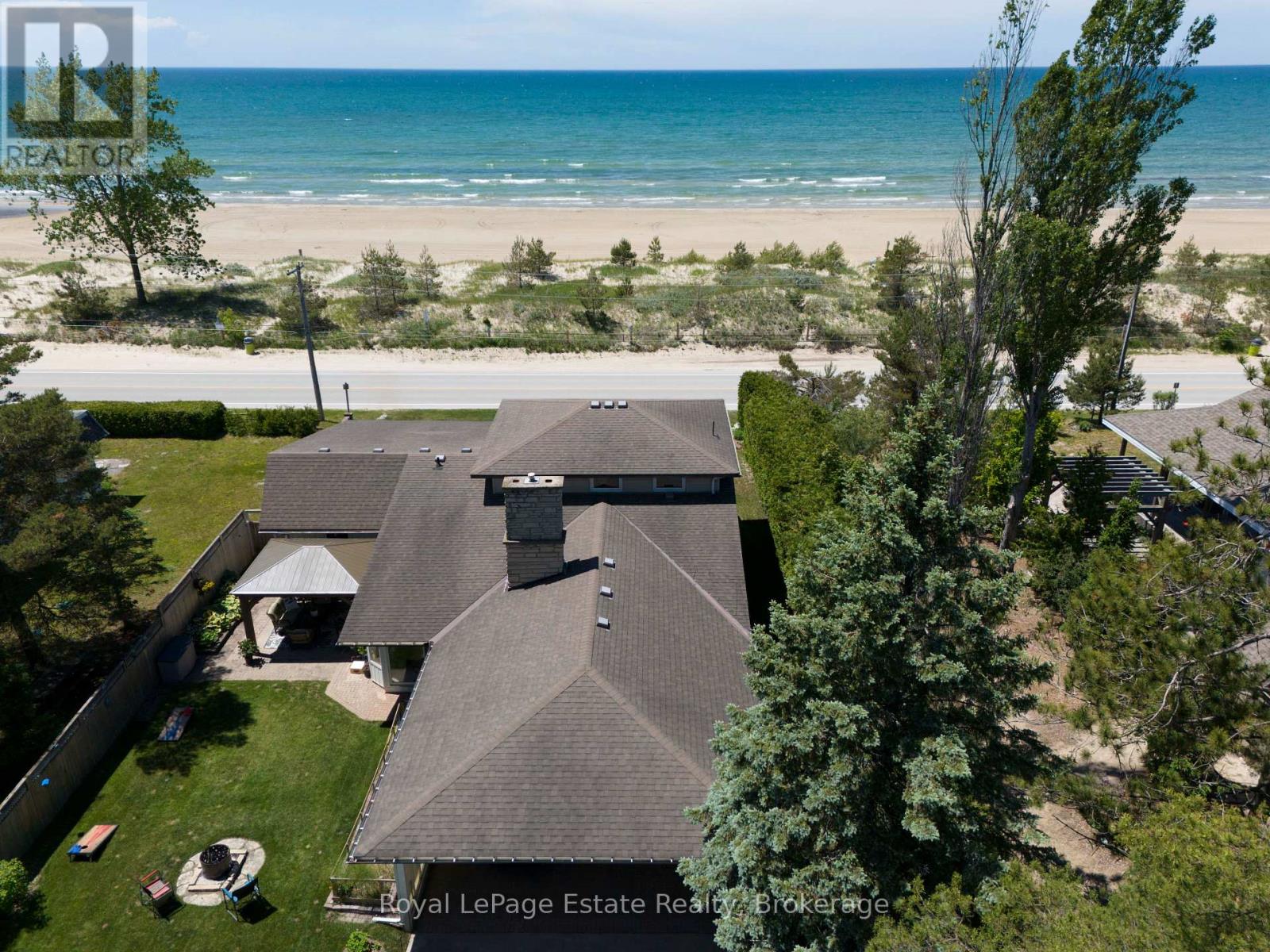 319 LAKESHORE BOULEVARD N - 7