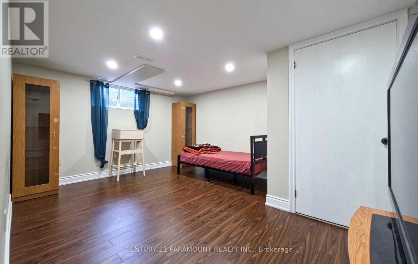 342 MAIN STREET - 29