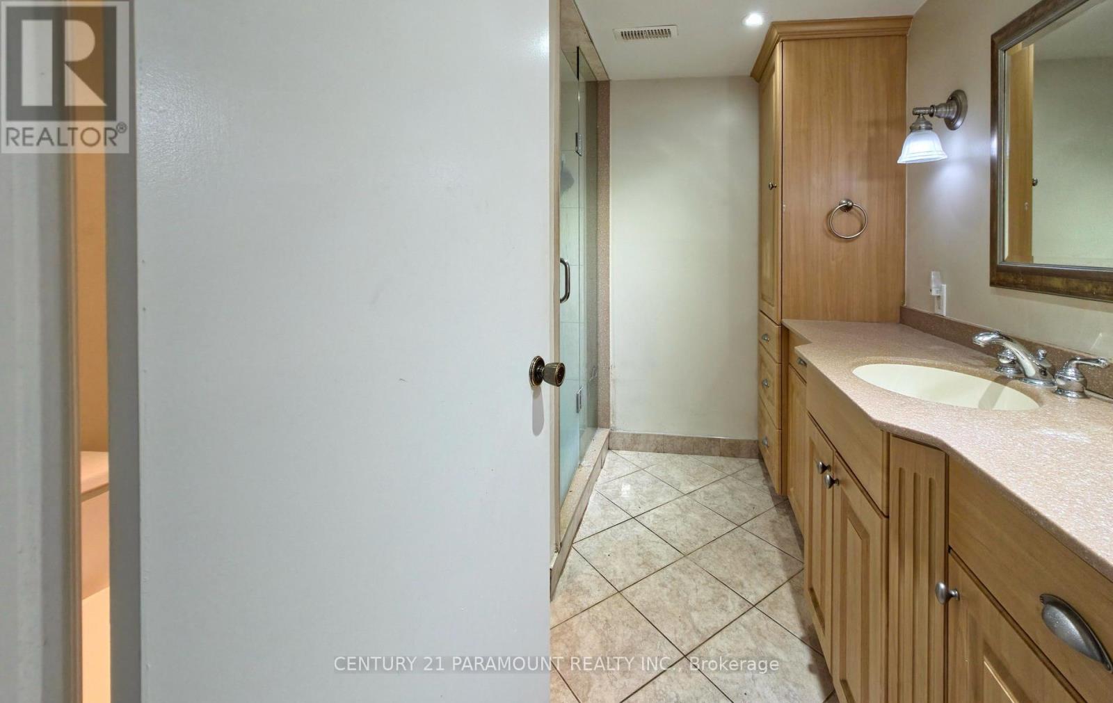 342 MAIN STREET - 33