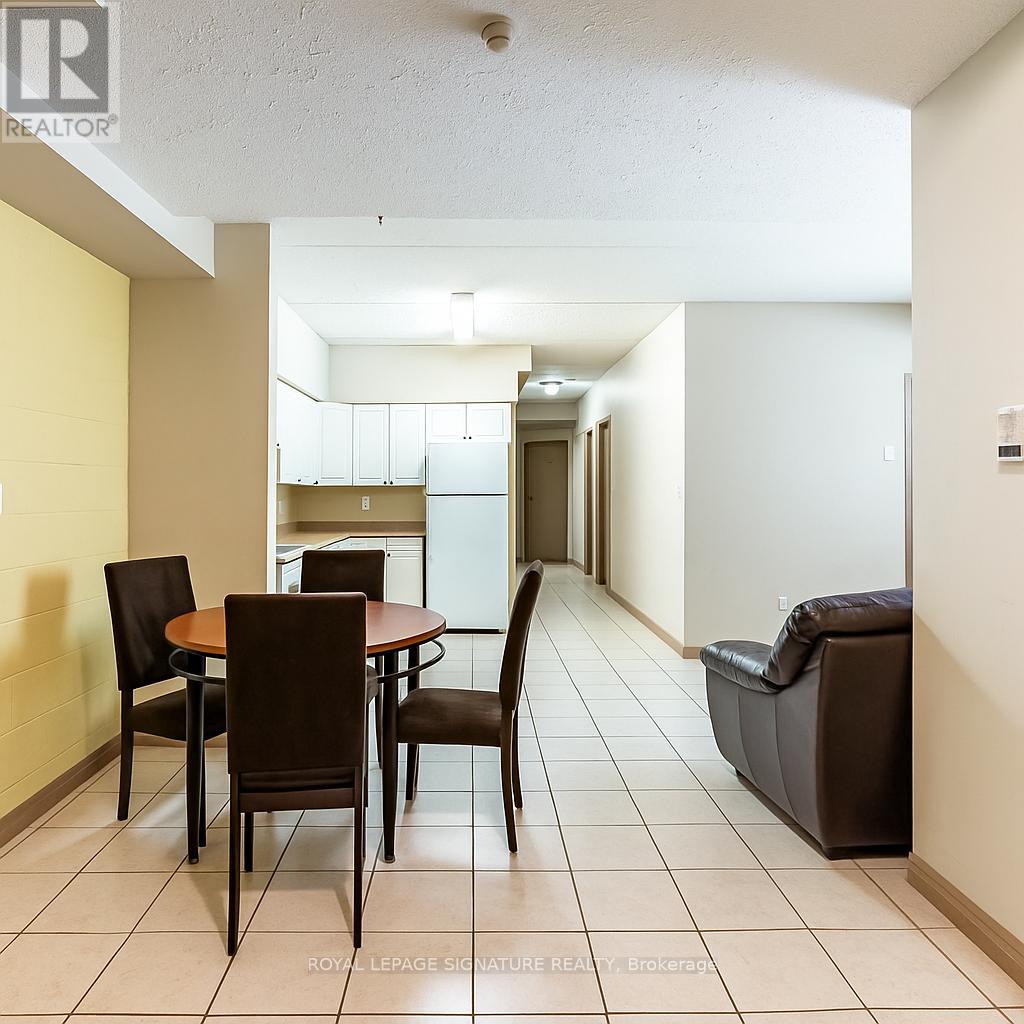 #206 251 LESTER STREET - 12