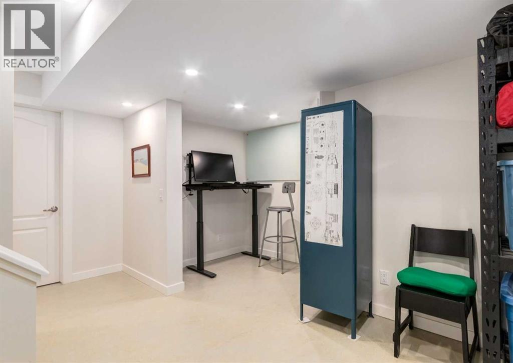237 Scenic View Close NW — photo 38
