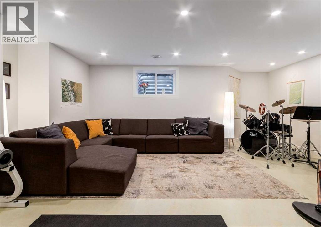 237 Scenic View Close NW — photo 40