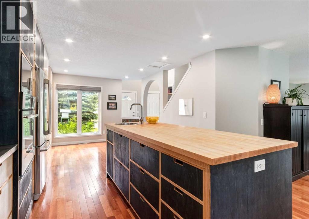 237 Scenic View Close NW — photo 9