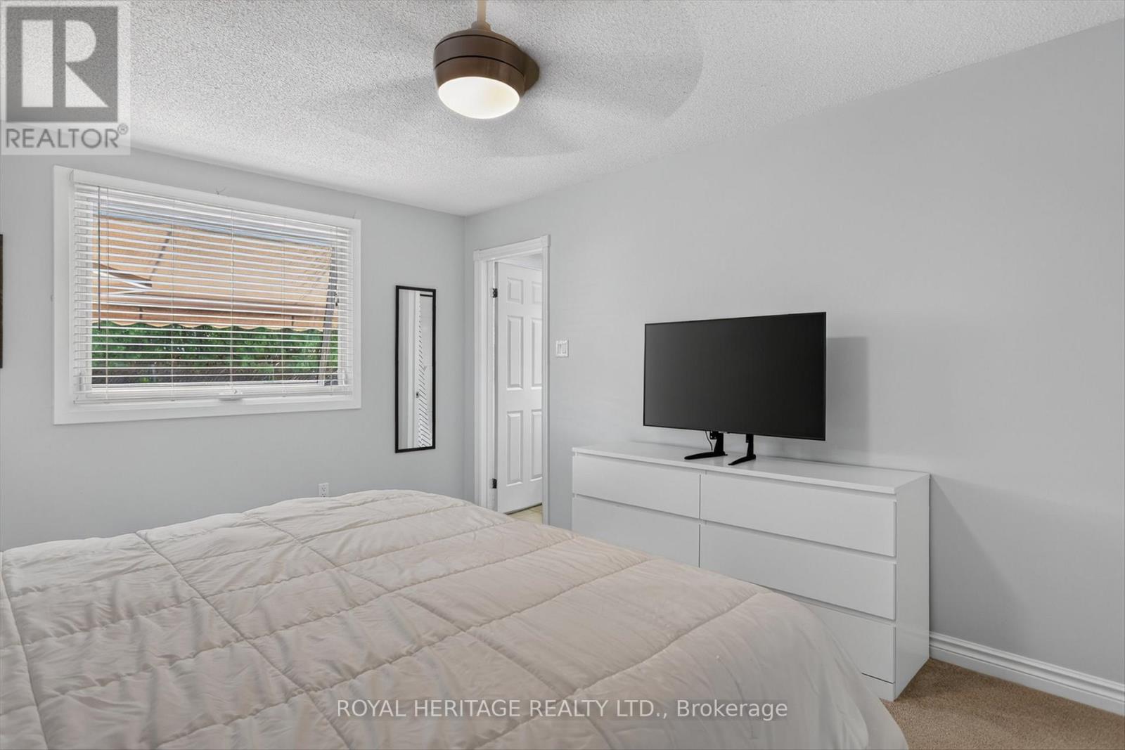 30 KAREN DRIVE - 20