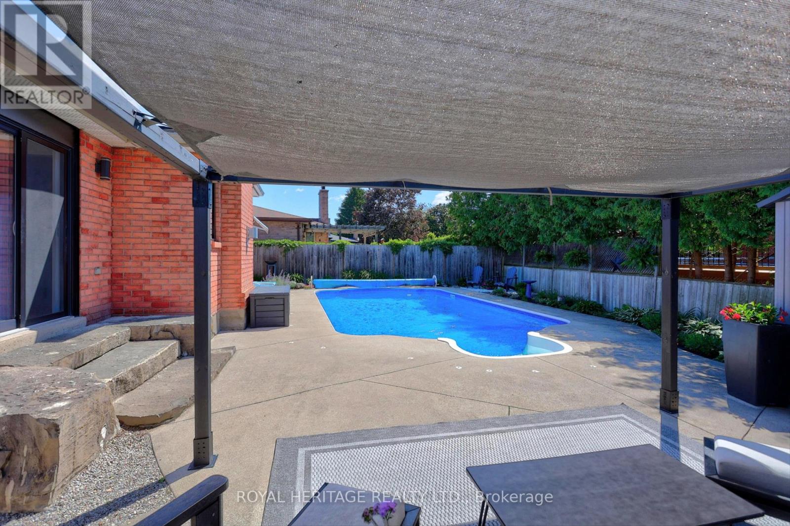 30 KAREN DRIVE - 40
